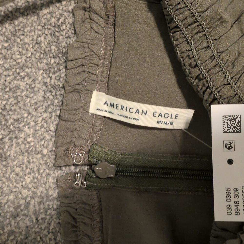 NWT American Eagle Bella Bow Dress Olive Green Size Medium - Picture 3 of 6